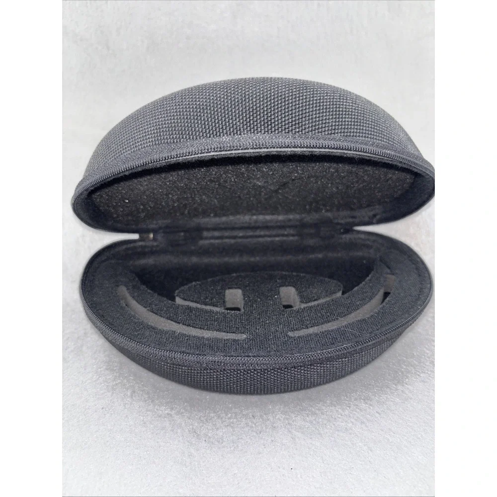 Oakley Sport Soft Foam Sunglasses Vault Hard Case W/Replacement Lense NO FRAME